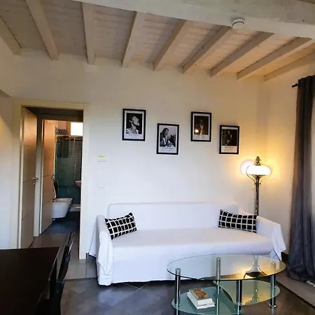 Apartment Ki House Parma