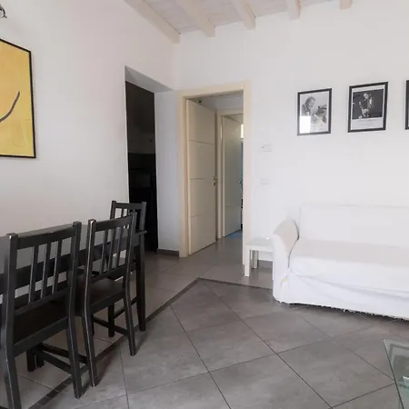 Ki House Appartamento Parma