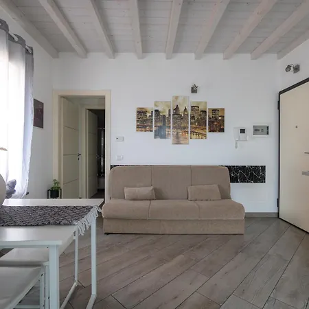 Apartment Ki House *